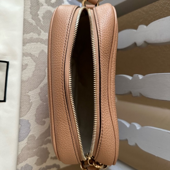 ‼️SOLD‼️ Gucci Soho Disco Bag Small Leather Camelia Beige Crossbody - Picture 2 of 16